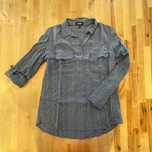 Express women’s flap pocket button up (M)